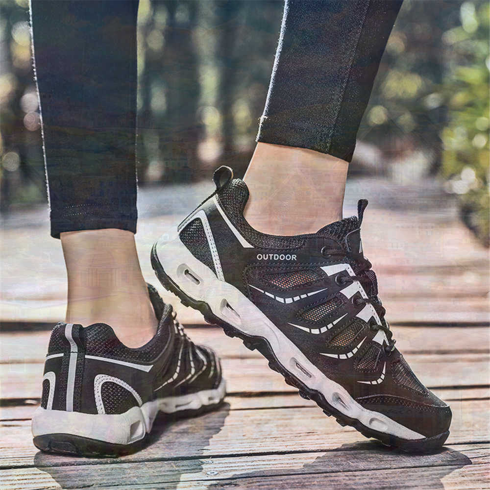 Sumer Round Tip Silver Sneaker - đánh giá và giá Best Vintage Collectible Items